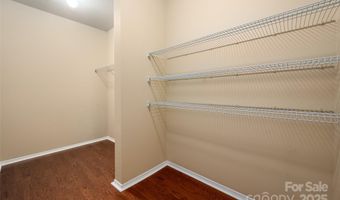 5407 Fenway Dr, Charlotte, NC 28273