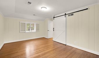 811 26TH Pl S, Arlington, VA 22202