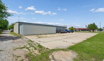 102 E Central Blvd, Anadarko, OK 73005