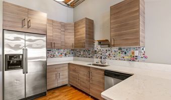 77 Elm St 302, Amesbury, MA 01913
