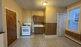 35 E 26TH St, Bayonne, NJ 07002
