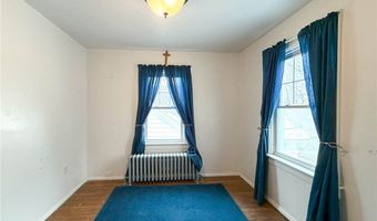 2812 Ogden Pl, Utica, NY 13501