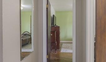 30 N Division St, Cowley, WY 82420