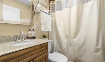 1 Rev Taylor Dr, Ansonia, CT 06401