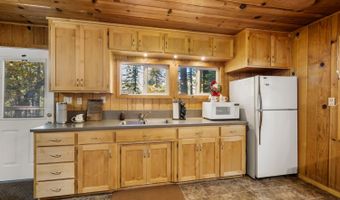 2534 Middle Dr, Arnold, CA 95223