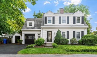20 Bowen St, East Providence, RI 02916