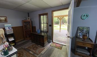 1196 Bancroft Rd, Becket, MA 01223