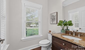 2562 Roseview Ln, Charlotte, NC 28205