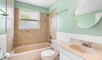 6324 FLORIDA Cir W, Apollo Beach, FL 33572