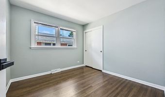 1334 S Dunton Ave, Arlington Heights, IL 60005