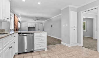 2202 Trowbridge Rd, Albany, GA 31721