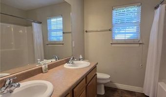 702 SW Castlewood St, Bentonville, AR 72712