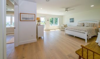 8 Shipmasters Cove Rd, Belfast, ME 04915