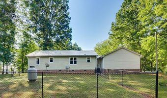 2455 Woodridge Dr, Asheboro, NC 27205