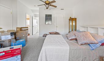 64 Montoya Dr 64, Branford, CT 06405