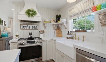 128 W PHEASANTBROOK Cir N, Centerville, UT 84014