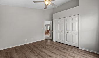 2317 Barrett Dr, Algonquin, IL 60102