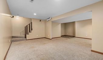 2312 Northgate Blvd, Auburn, IN 46706