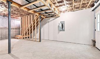 172 Pine Swamp Rd, Cumberland, RI 02864