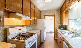 1714 Clark Ave, Ames, IA 50010