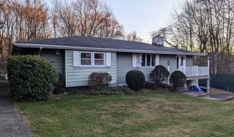 14 Stuart Dr, Danbury, CT 06811