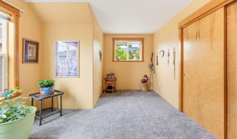 2685 Clay Creek Way, Ashland, OR 97520