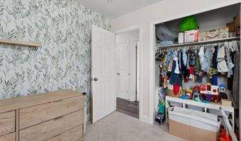 5 TRINITY Pl, Barrington, NJ 08007