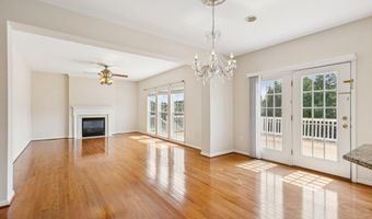 44217 NAVAJO Dr, Ashburn, VA 20147