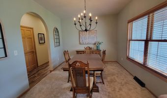 635 LAURISA Ln, Antigo, WI 54409