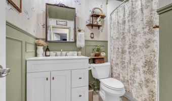 186 Van Brackle Rd, Aberdeen, NJ 07747