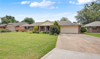 1708 Lawrence St, Bentonville, AR 72712