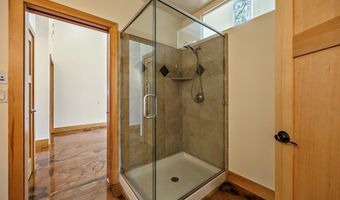 130 Westwood St, Ashland, OR 97520
