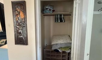 28 Calvert St 3, Newport, RI 02840