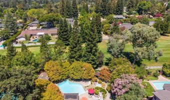 15 Saint Andrews Pl, Alamo, CA 94507