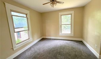 902 Royal St, Alton, IL 62002