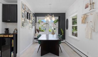 110 Spofford Ave, Warwick, RI 02888