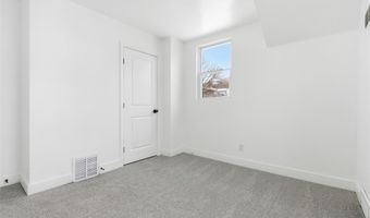 1227 Mcminn St, Aliquippa, PA 15001