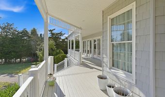 159 Harbor Inn Rd, Bayville, NJ 08721