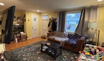 9 Roger St, Bangor, ME 04401
