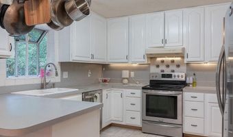 1377 E UNIVERSITY Dr, Auburn, AL 36830