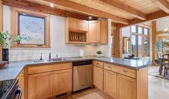 520 Isaac Ln, Bellvue, CO 80512
