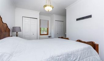8911 Manor Ave, Allen Park, MI 48101