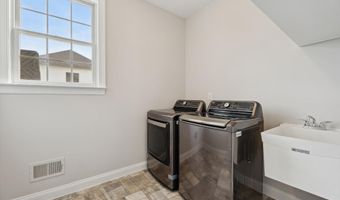 1840 Tapadera Dr, Ann Arbor, MI 48103