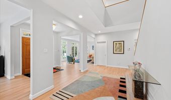 9600 EAGLE RIDGE Dr, Bethesda, MD 20817