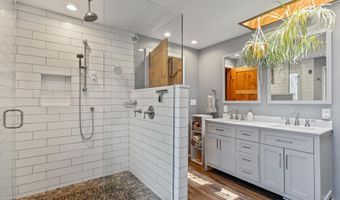 733 NW Saginaw Ave, Bend, OR 97703