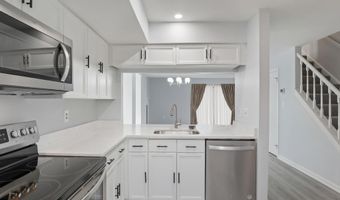 2403 S WALTER REED Dr S, Arlington, VA 22206