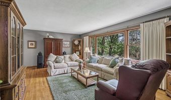 109 Cimarron Ct, Apple Valley, MN 55124
