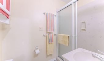 4221 ELIZABETH Ln, Annandale, VA 22003