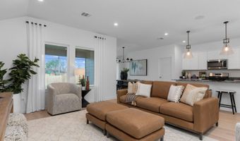 311 Emma St, Angleton, TX 77515