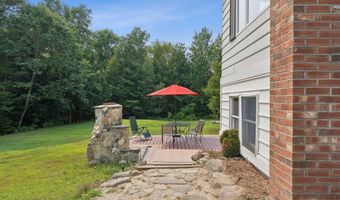 32 S V Ln, Augusta, ME 04330